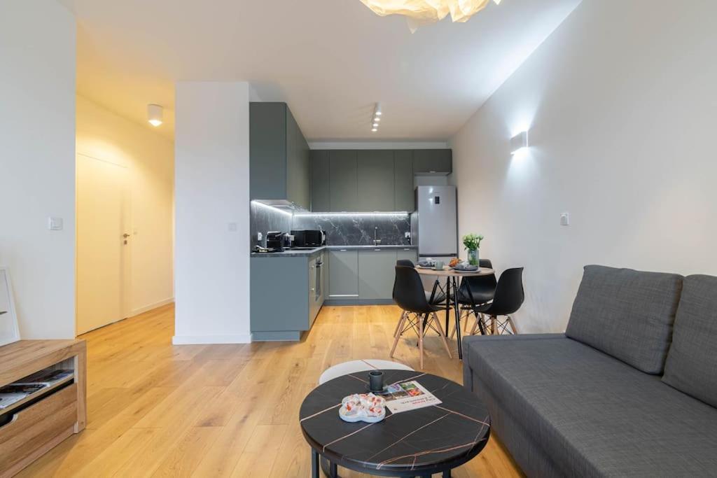Olive Tree Apartment - Klimatyzacja - Air Conditioning-Self-Check-In คาโตวีตเซ ภายนอก รูปภาพ