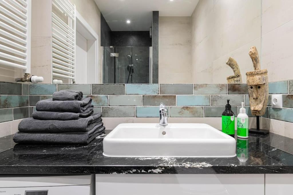 Olive Tree Apartment - Klimatyzacja - Air Conditioning-Self-Check-In คาโตวีตเซ ภายนอก รูปภาพ